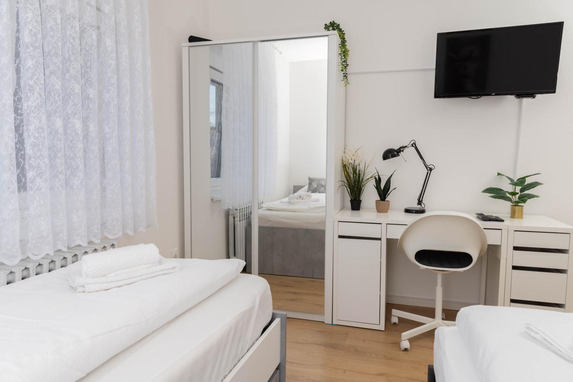 Apartman Tihana Vinkovci Exterior foto