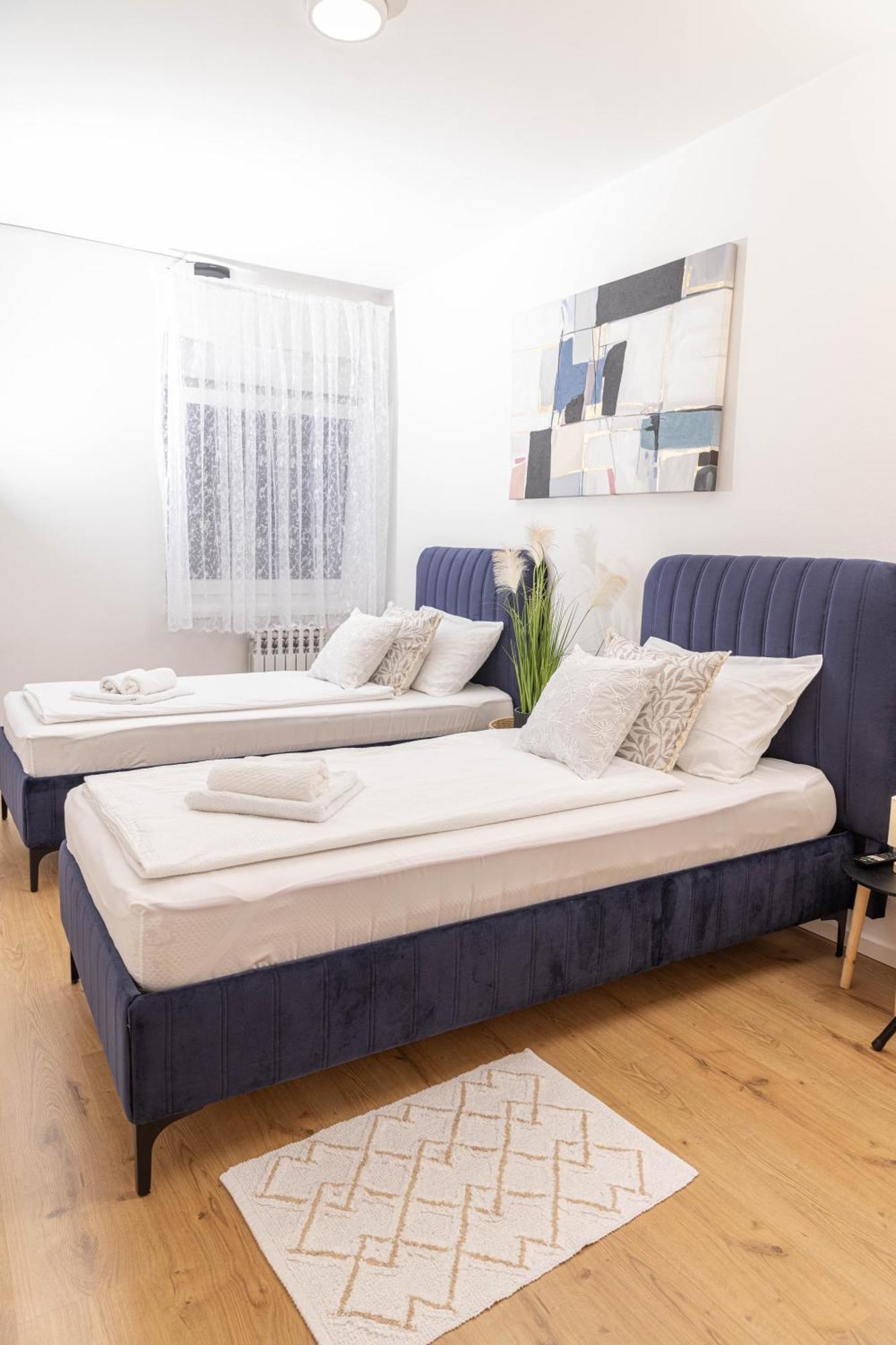 Apartman Tihana Vinkovci Exterior foto