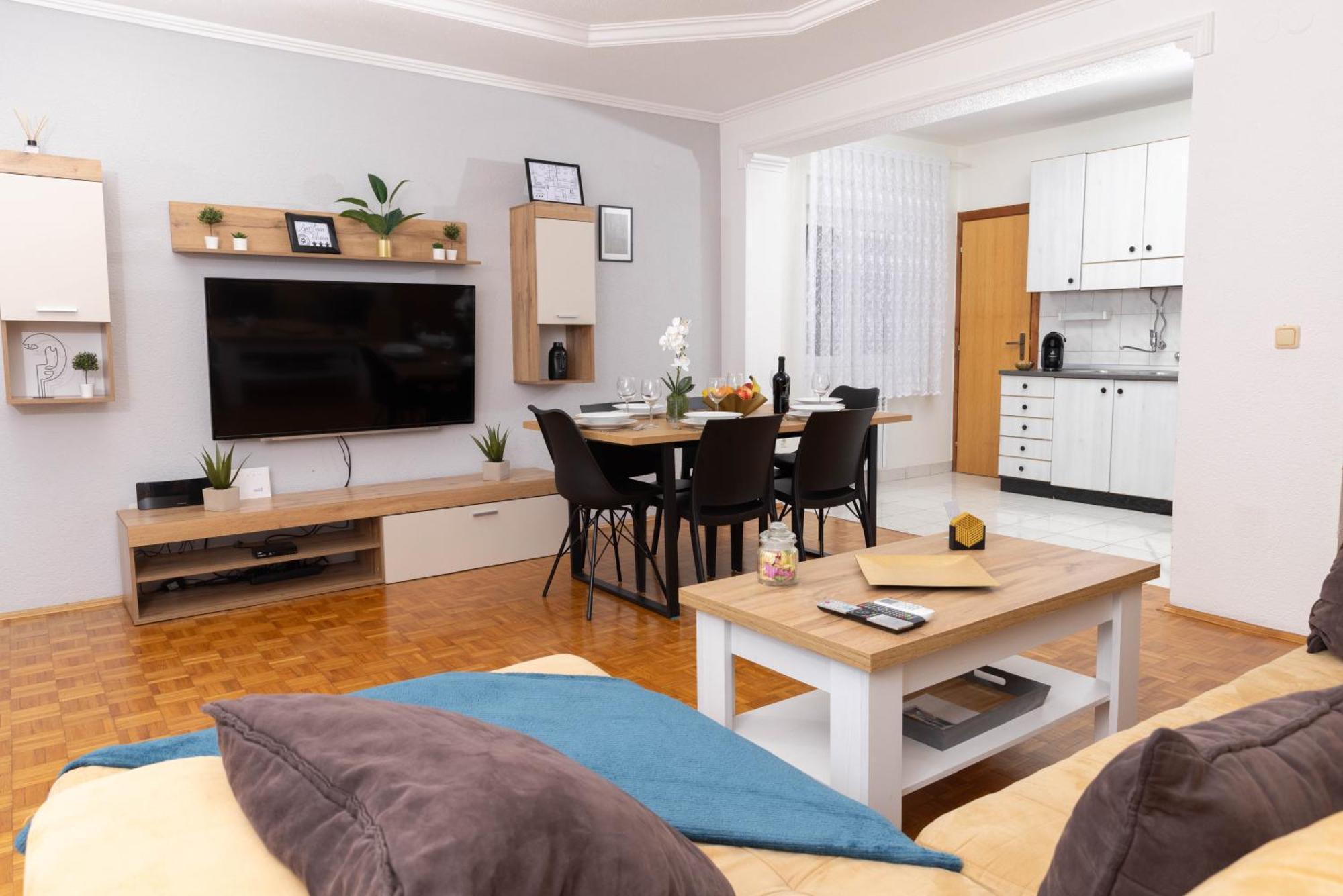 Apartman Tihana Vinkovci Exterior foto
